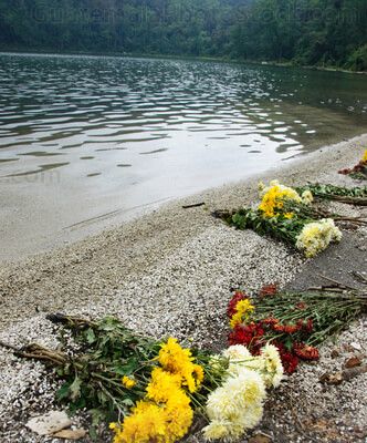 Ofredas en la Laguna de Chicabal