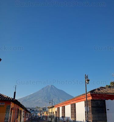 Amanecer en la Antigua Guatemala