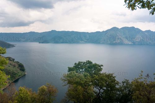 Laguna de Ayarza