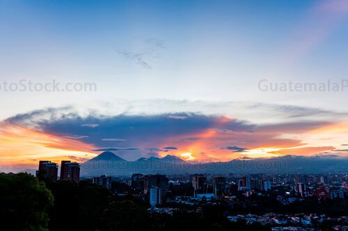 Atardecer sobre la Ciudad de Guatemala