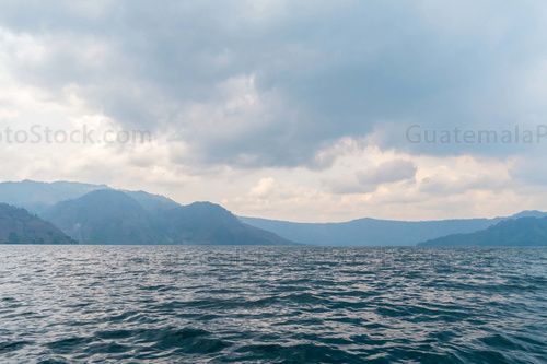 Laguna de Ayarza