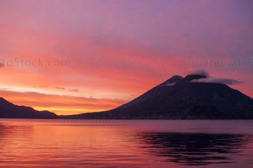 Amanecer en Atitlán, Sololá